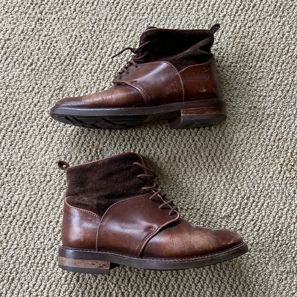 Beautiful vintage leather Bally boots